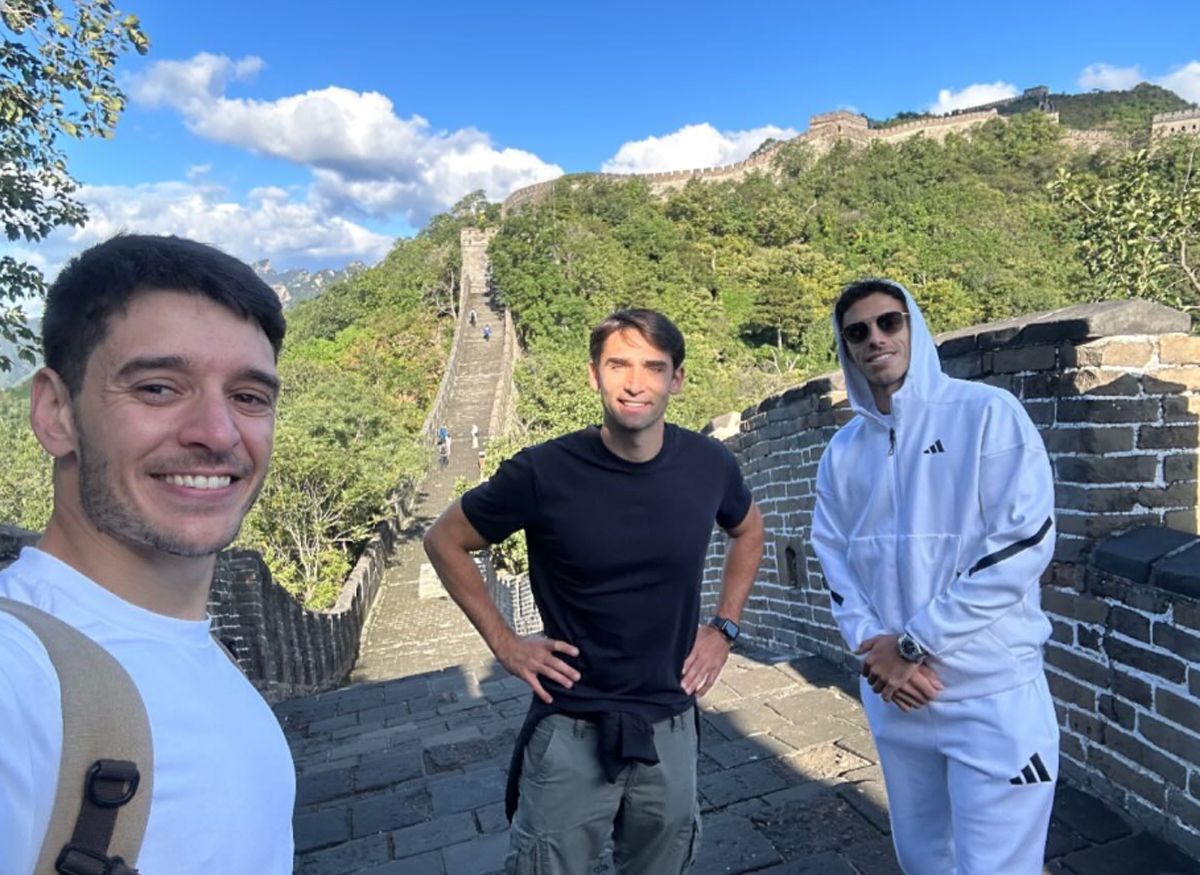 Francisco Cerúndolo en la Muralla China, antes del Masters 1000 de Shanghai. Francisco Cerúndolo en la Muralla China, antes del Masters 1000 de Shanghai.