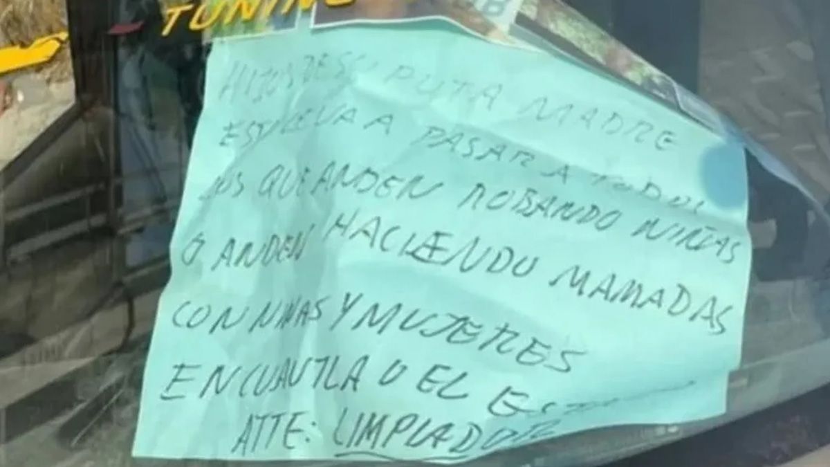 La nota que dej&oacute; "El Limpiador" en el parabrisas del autom&oacute;vil de una de sus v&iacute;ctimas, en Morelos