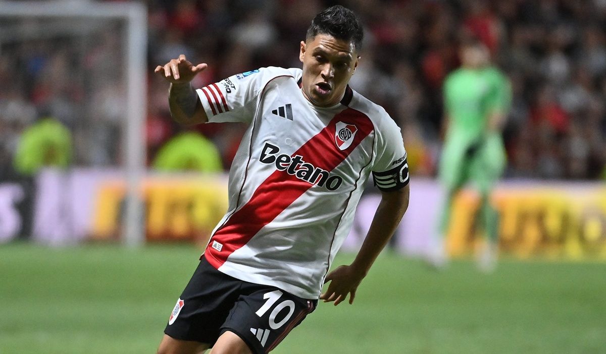 La desoladora reacción de Juanfer Quintero, capitán de River, en el gol de López Muñoz