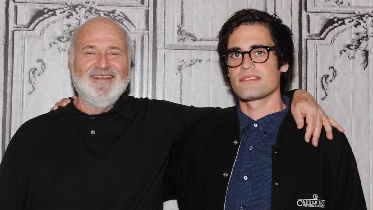 El cineasta Rob Reiner y su esposa fueron asesinados a puñaladas en su mansión y uno de sus hijos fue detenido. El cineasta Rob Reiner y su esposa fueron asesinados a puñaladas en su mansión y uno de sus hijos fue detenido.