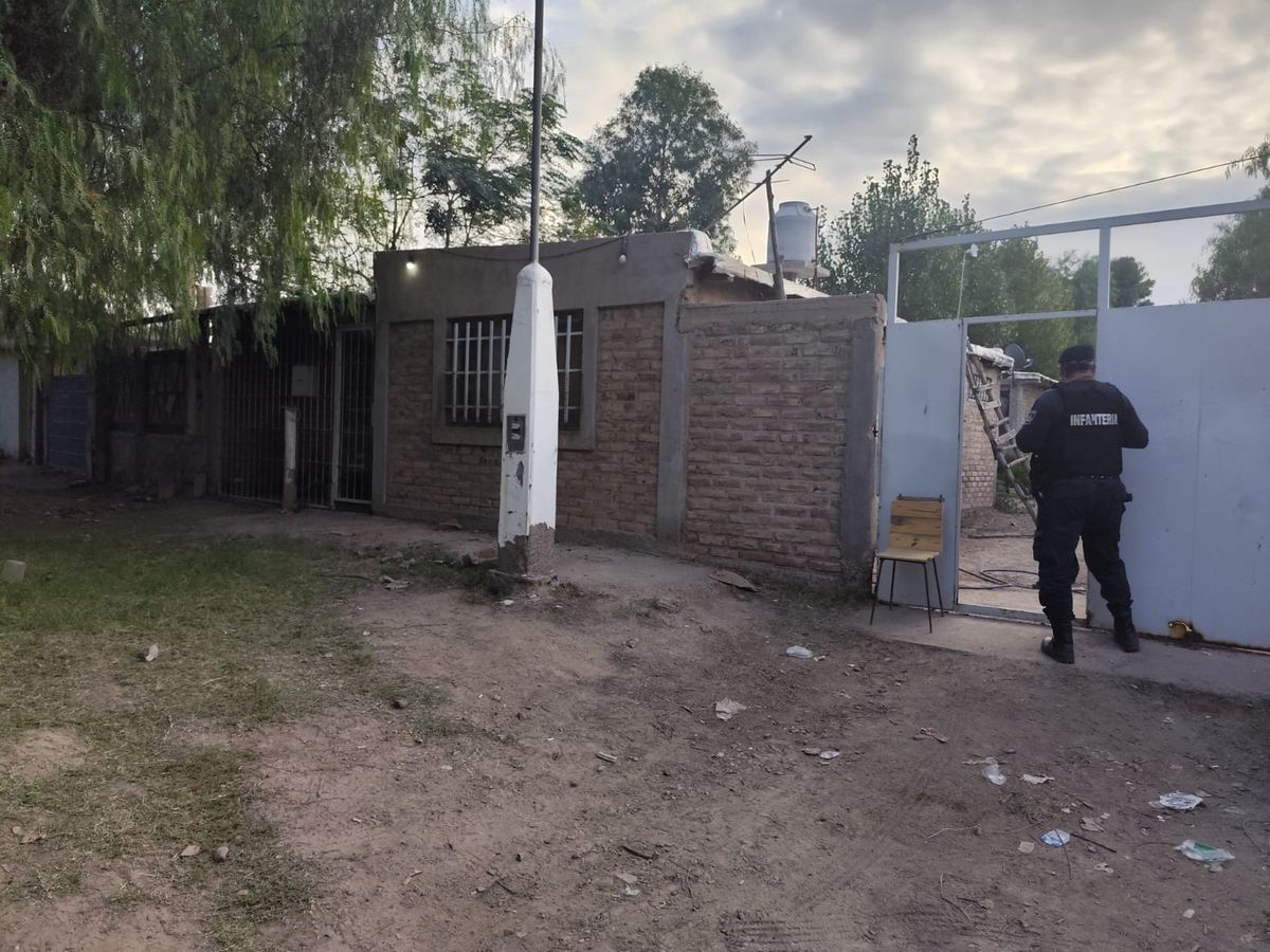 El hombre acusado tiene un extenso prontuario delictivo, sobre todo, de ataques sexuales. El hombre acusado tiene un extenso prontuario delictivo, sobre todo, de ataques sexuales.