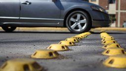 Vecinos versus conductores por el uso de las tachas