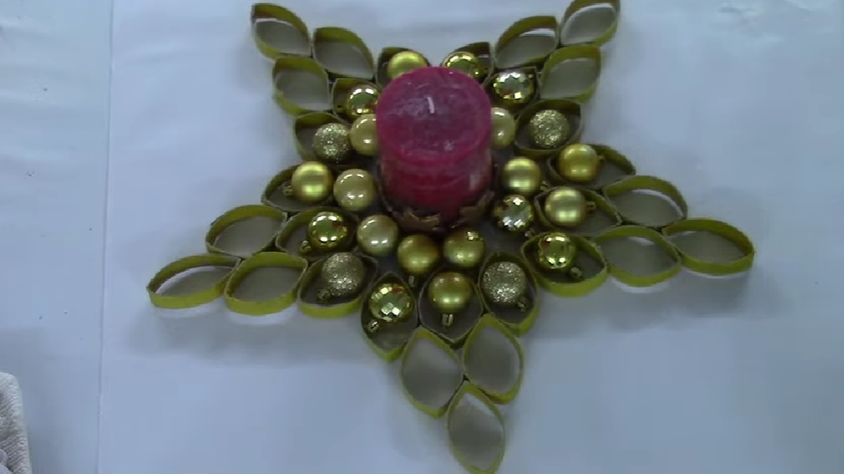 Reciclaje: cómo hacer un centro de mesa para Navidad. Reciclaje: cómo hacer un centro de mesa para Navidad.