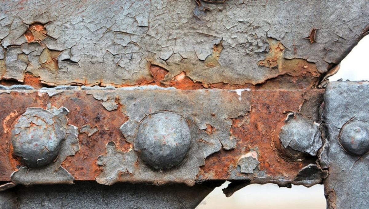 Tratar las manchas de óxido a tiempo puede evitarte muchos problemas. Tratar las manchas de óxido a tiempo puede evitarte muchos problemas. 