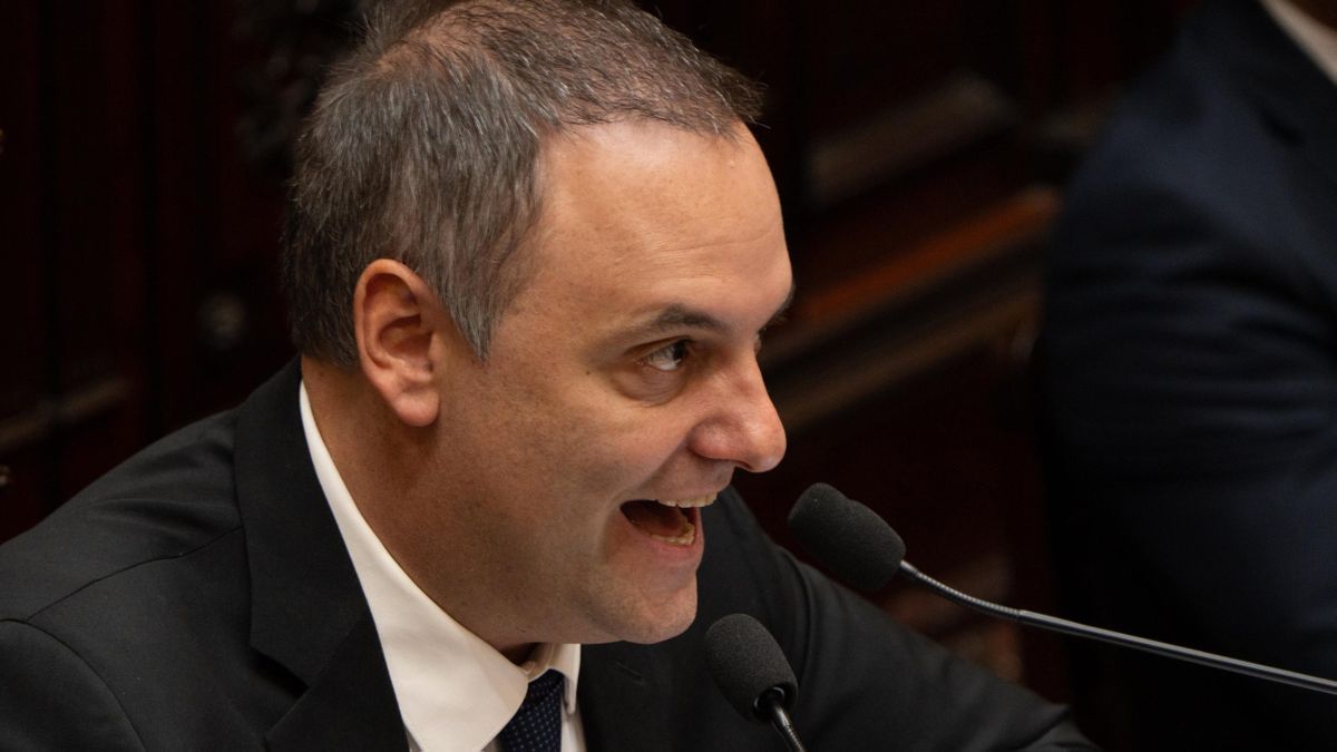 No voy a renunciar, repitió una y otra vez Manuel Adorni en el Congreso.