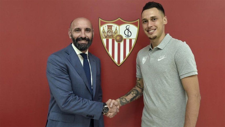 El argentino Lucas Ocampos fue presentado como jugador de Sevilla