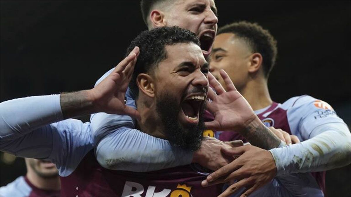 Aston Villa venció al Burnley y llegó a la cima de la Premier League. Aston Villa venció al Burnley y llegó a la cima de la Premier League.