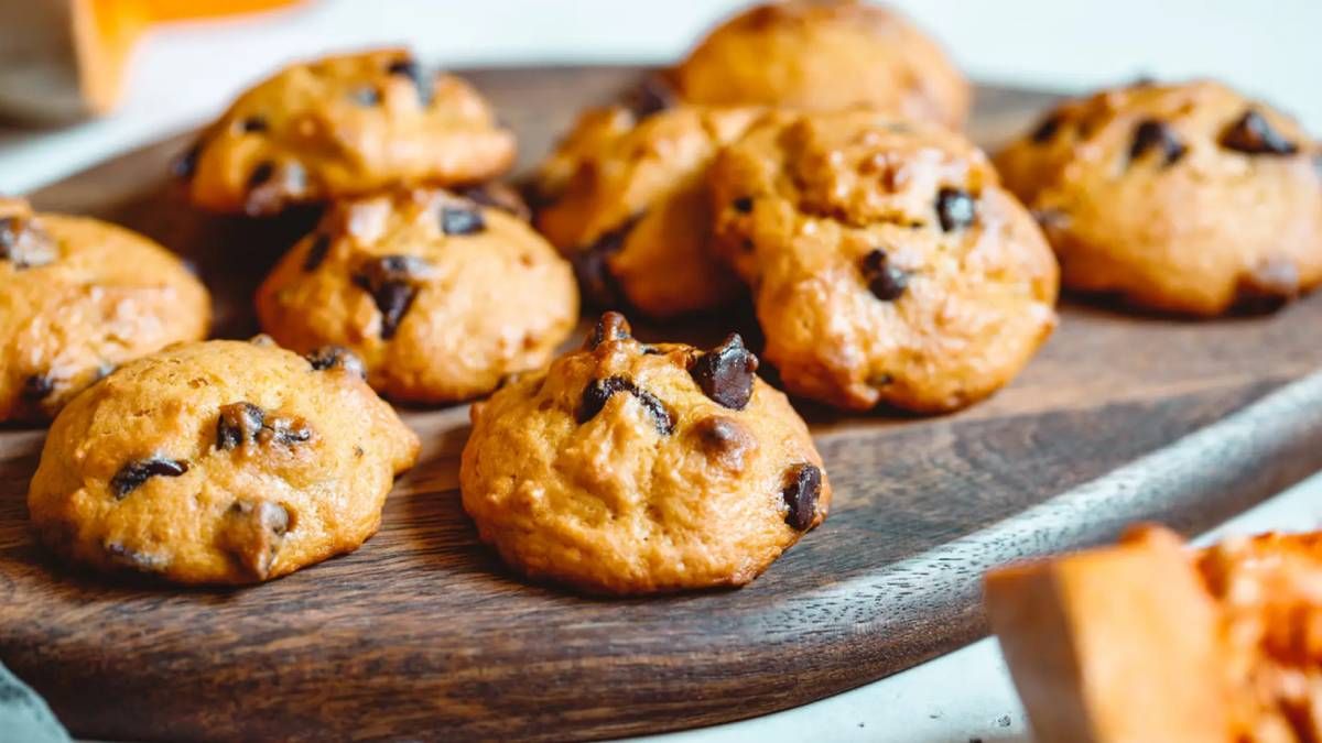 Recetas: galletas de calabaza con chips de chocolate.