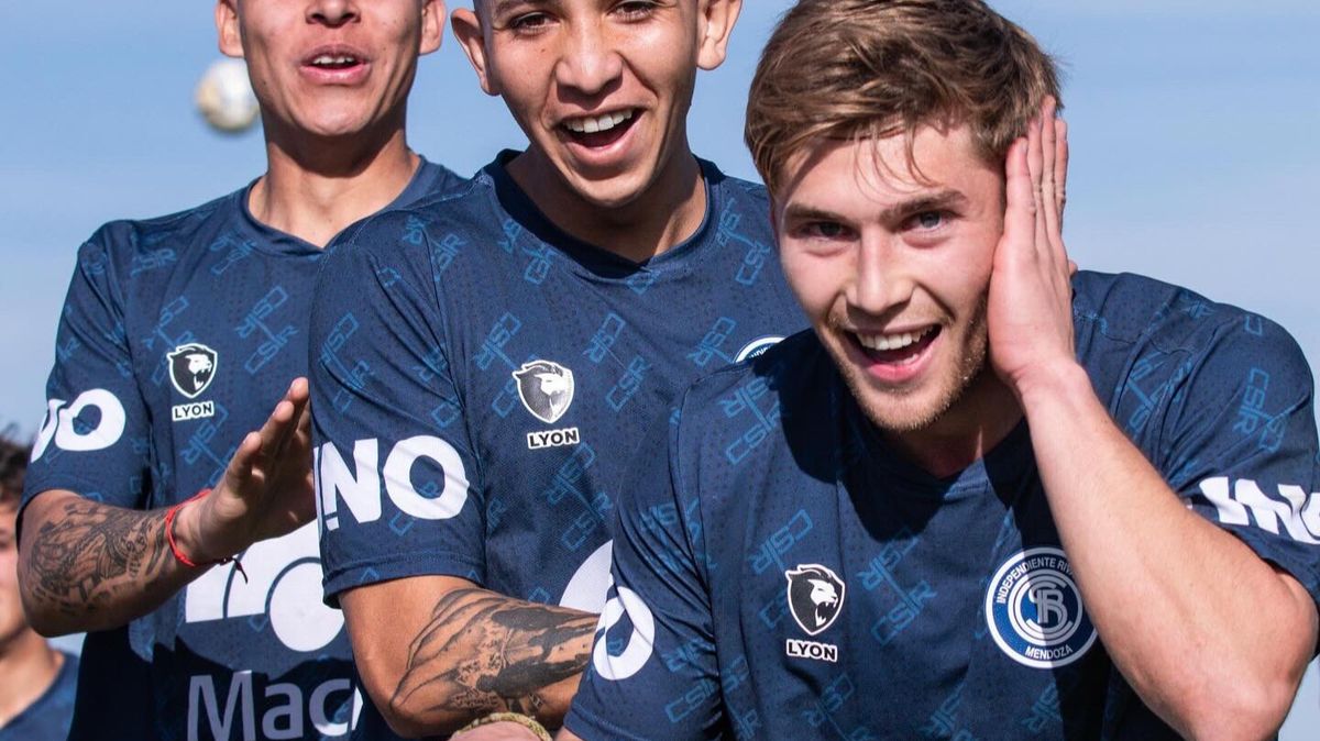 Independiente Rivadavia le ganó a Argentinos Juniors en el encuentro de Reserva.