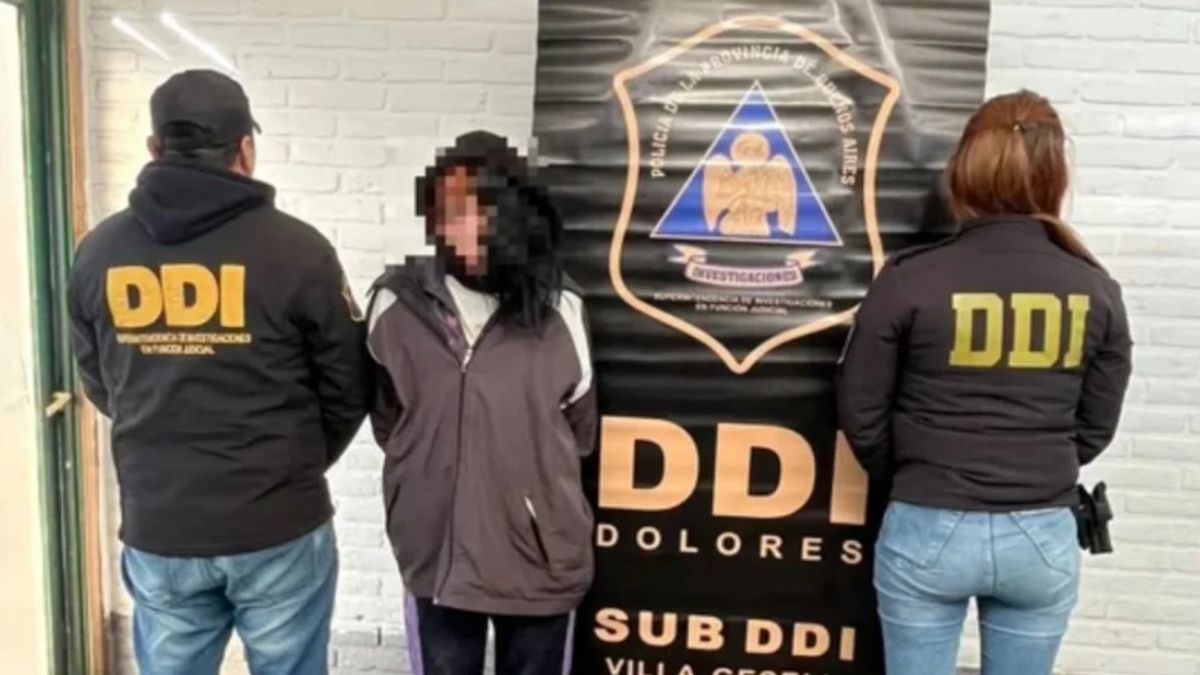 Una joven de 18 años, nuera de la mujer asesinada a puñaladas, se encuentra detenida acusada por el crimen Una joven de 18 años, nuera de la mujer asesinada a puñaladas, se encuentra detenida acusada por el crimen