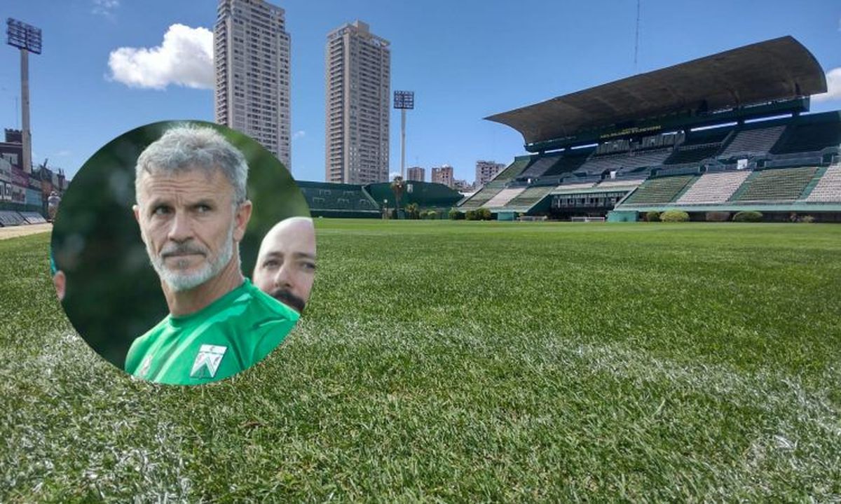 El DT de Ferro la ligó de arriba.
