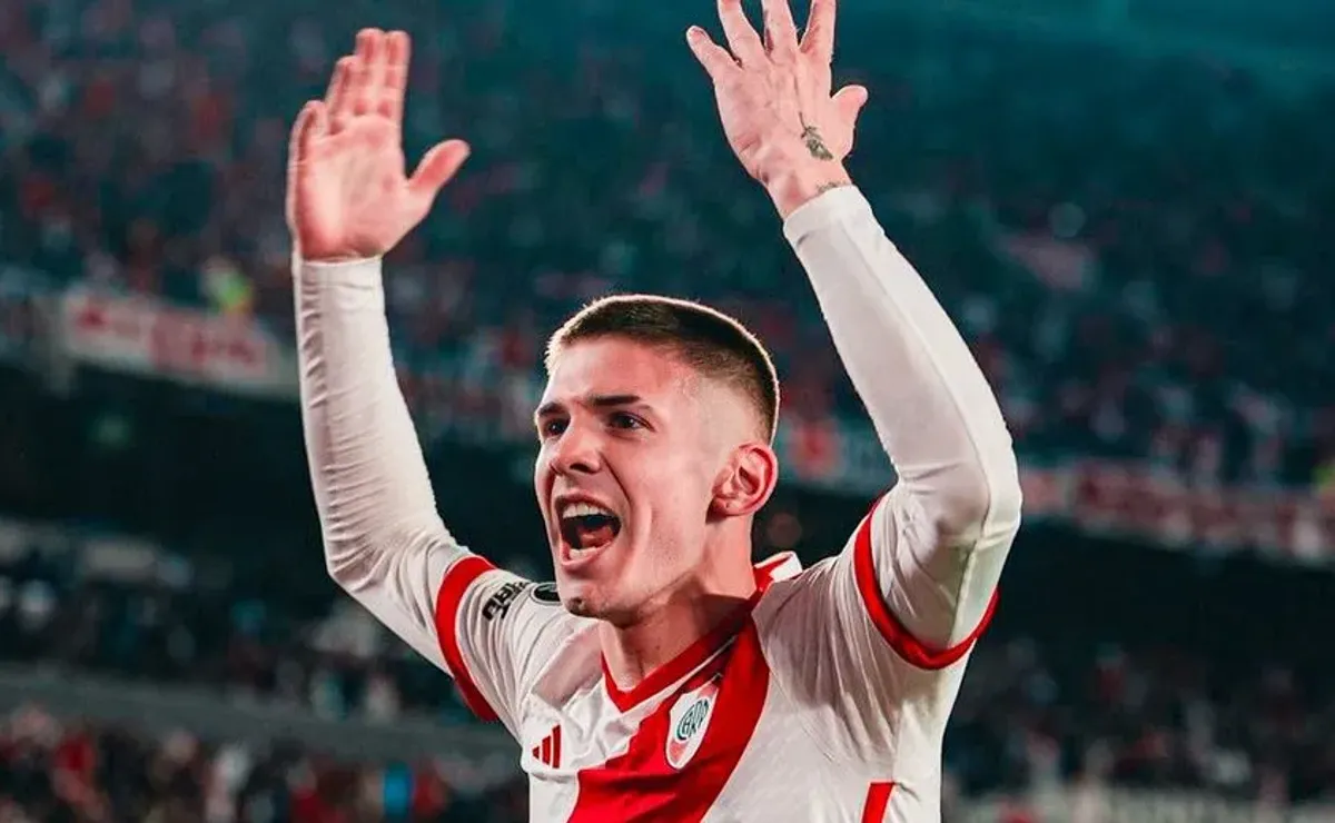 El delantero seguirá su carrera en España.