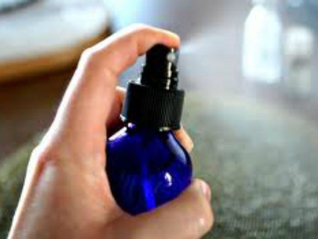 Dicen que inventaron un spray del amor que cura la infidelidad masculina