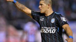 El delantero que convirtió un gol “a lo Palermo” fue operado de la rodilla