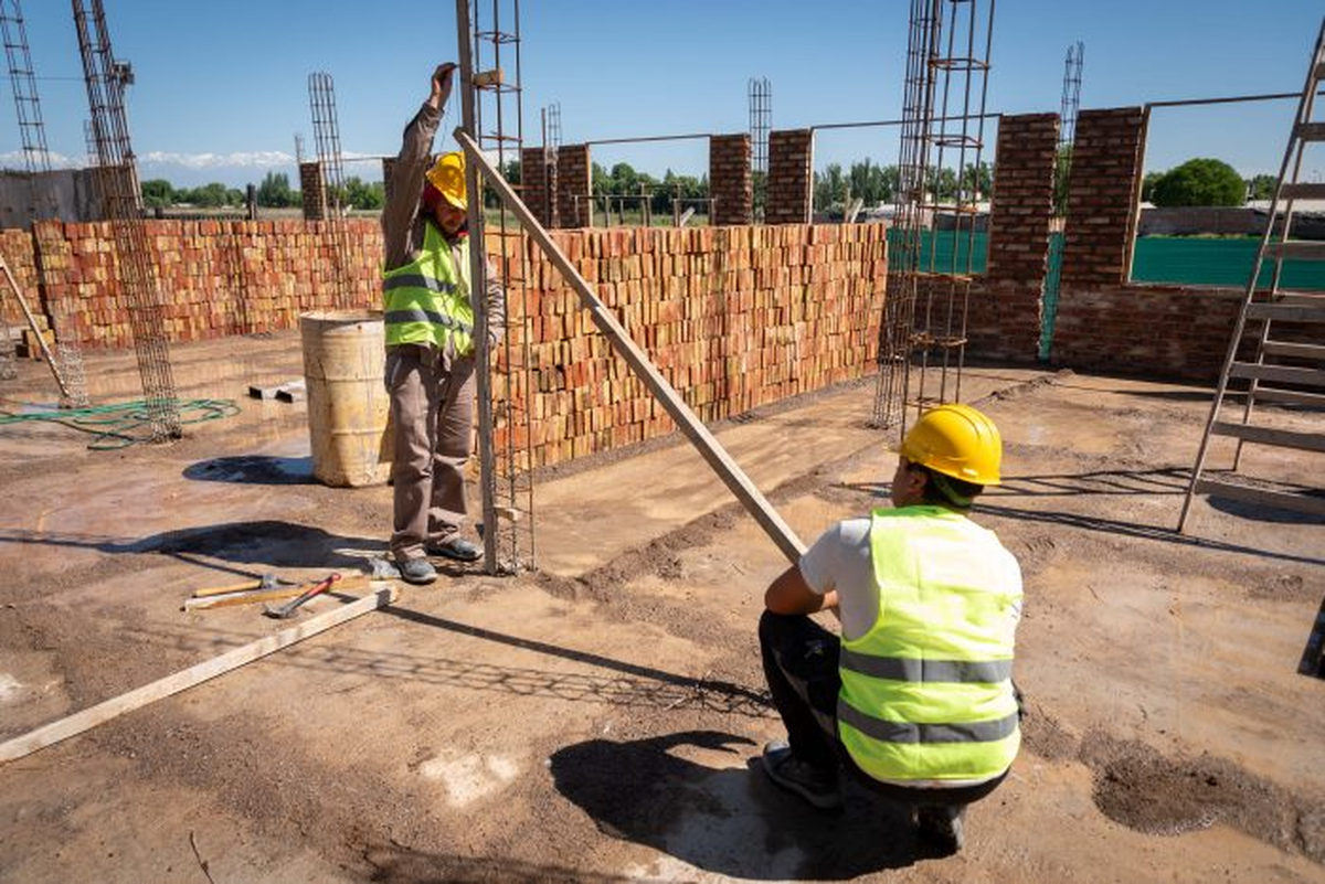 Centros de salud y más viviendas también están en las prioridades para la inversión en obra pública durante 2025. Centros de salud y más viviendas también están en las prioridades para la inversión en obra pública durante 2025.