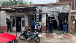 Le pegaron patadas en la cabeza y costillas: Una nena de 7 años fue salvajemente golpeada en una escuela. Le pegaron patadas en la cabeza y costillas: Una nena de 7 años fue salvajemente golpeada en una escuela.