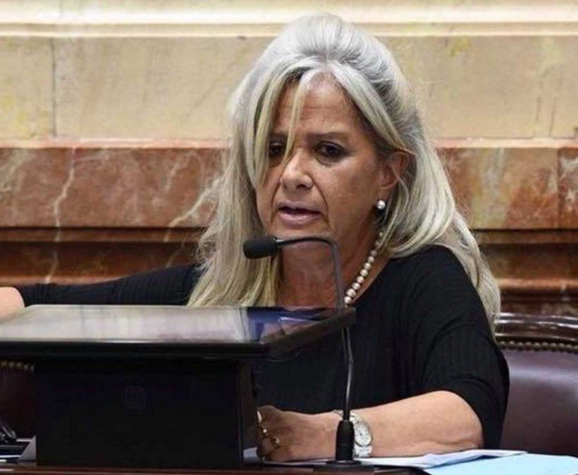 La senadora de Chaco María Inés Pilatti Vergara disparó munición gruesa contra la jueza que, con un fallo, suspendió la ley del aborto en esa provincia.