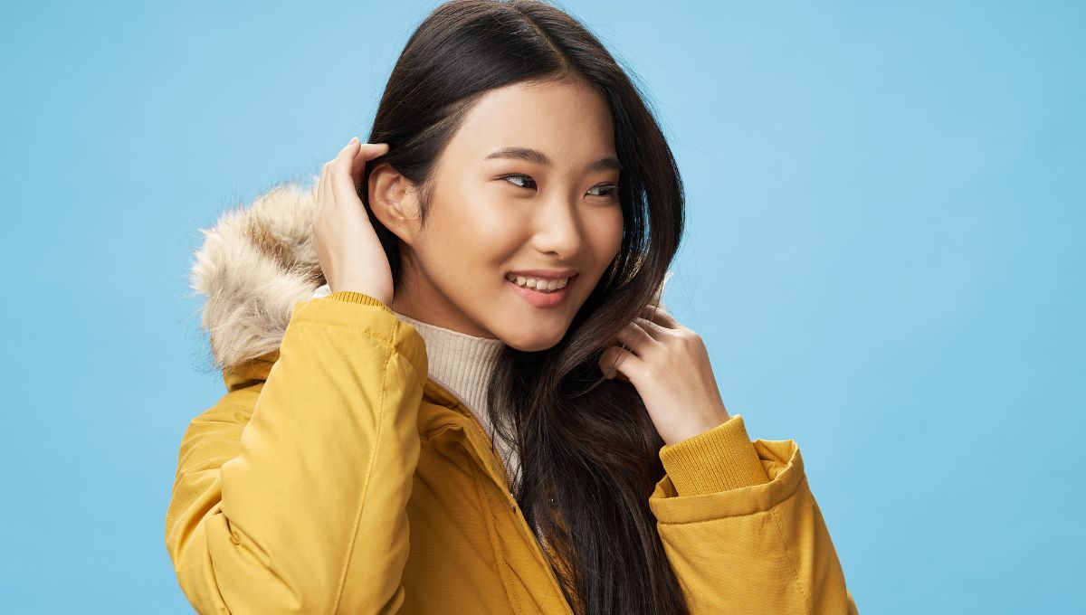 Pelo detrás oreja. Pelo detrás oreja.