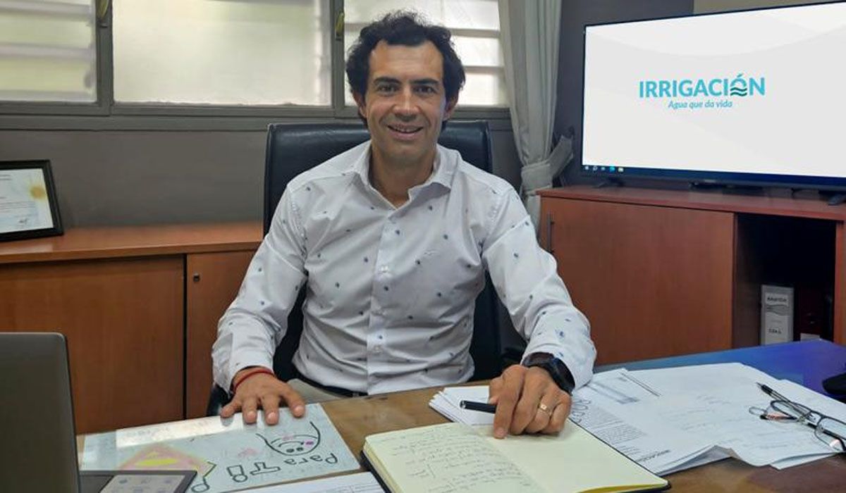 Diego Coronel en su nueva función: secretario de Gestión Hídrica en el Departamento General de Irrigación.