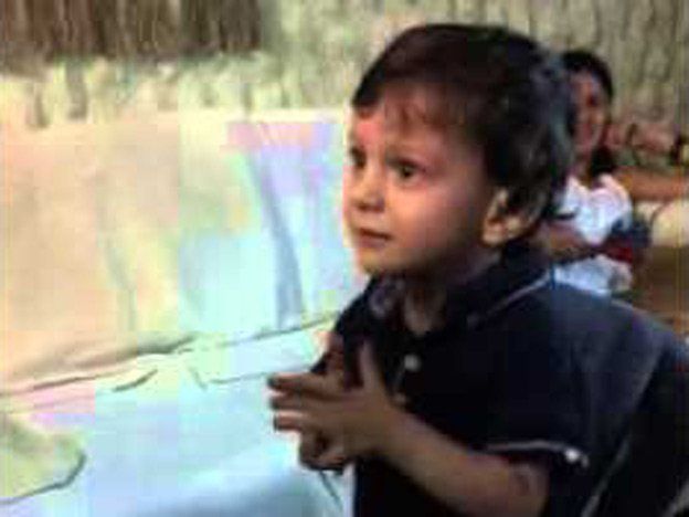 Tiene 2 años y se sabe las capitales de memoria