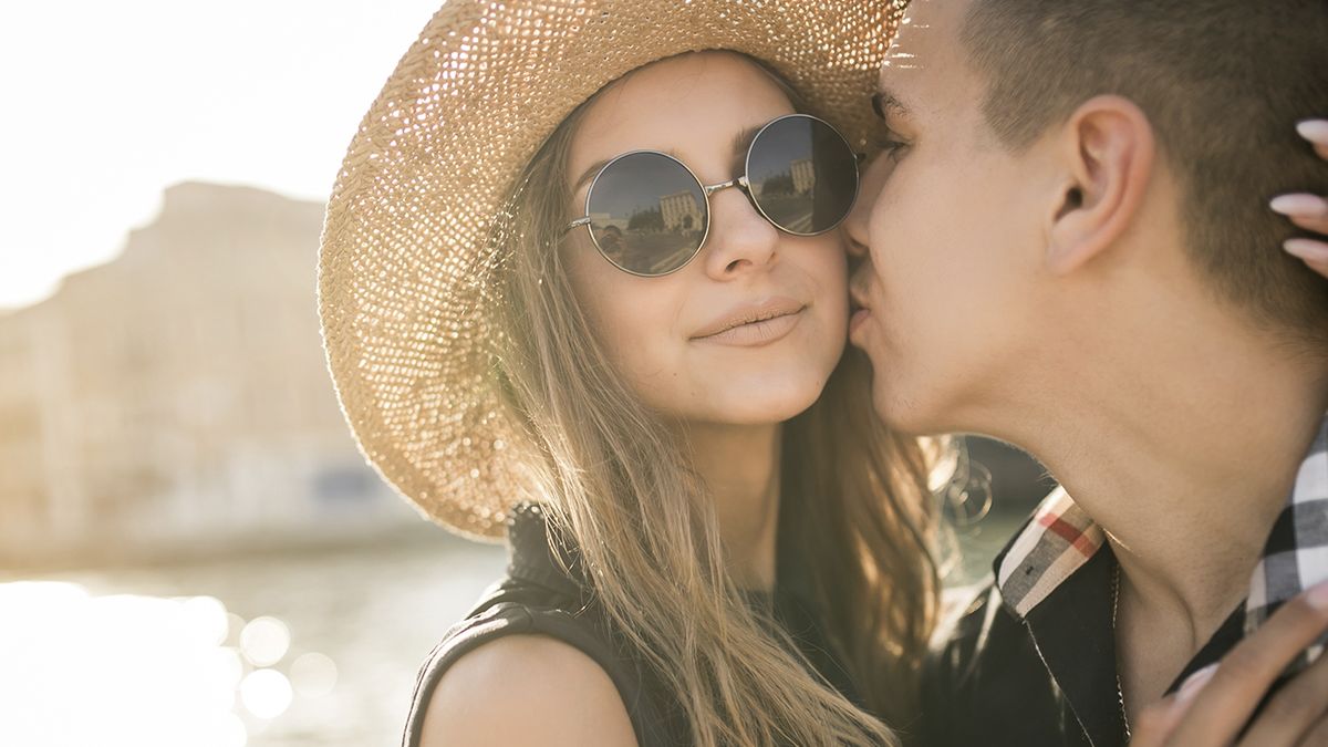 Qué significa tener un romance de verano, según la metafísica