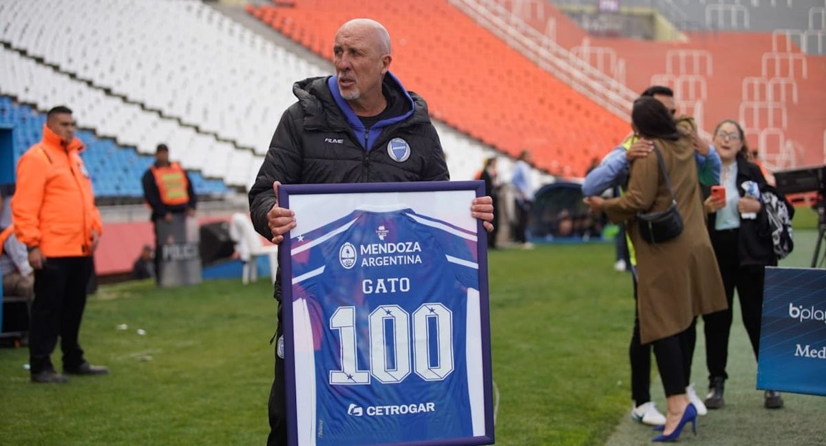 Daniel Oldrá cumplió 100 partidos dirigiendo a Godoy Cruz Daniel Oldrá cumplió 100 partidos dirigiendo a Godoy Cruz