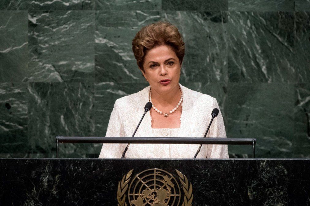 Rousseff afirmó en la ONU que el pueblo brasileño sabrá impedir cualquier retroceso
