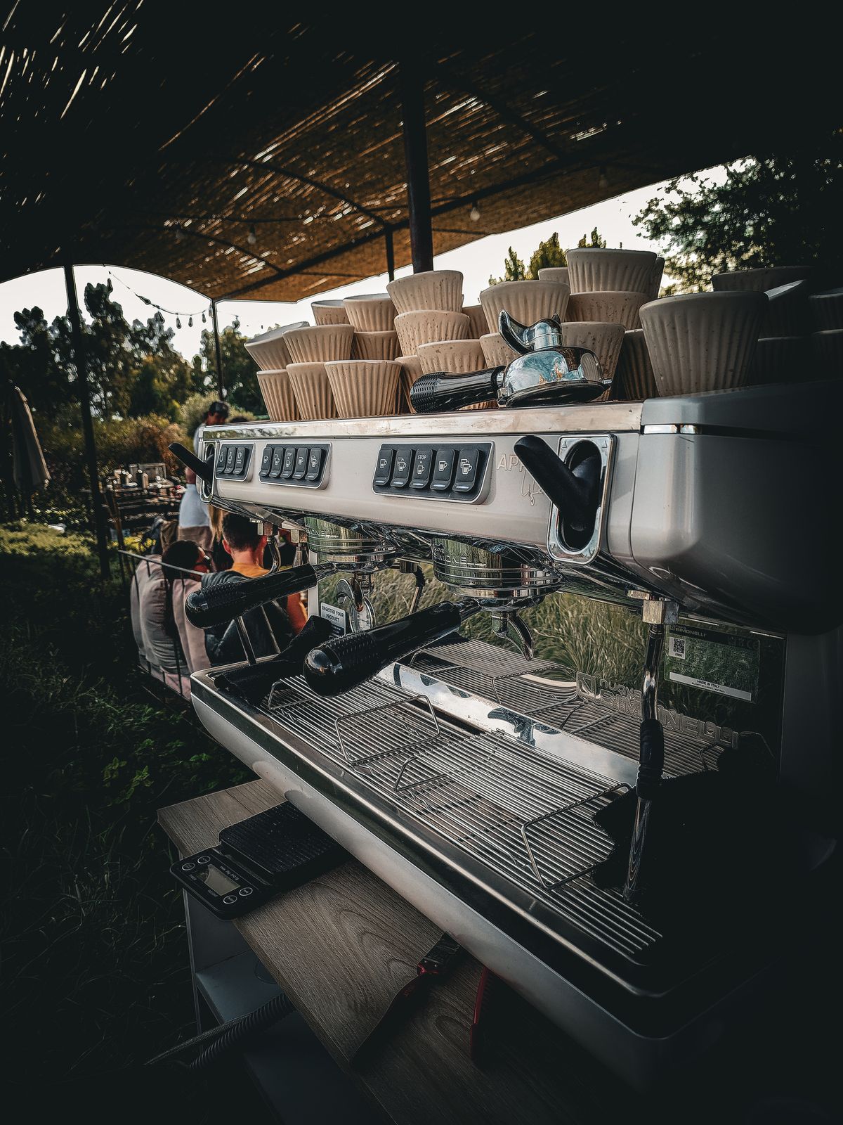 La cafetería de excelencia empieza a degustarse en restaurantes de bodegas o entre viñedos en Mendoza. La cafetería de excelencia empieza a degustarse en restaurantes de bodegas o entre viñedos en Mendoza.