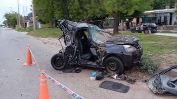 Trágico accidente: una pareja murió tras ser chocados por una camioneta Trágico accidente: una pareja murió tras ser chocados por una camioneta