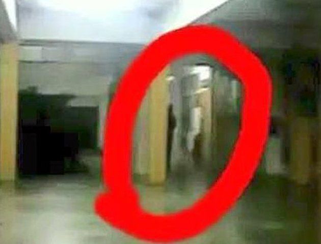 Cerraron una escuela por tres días por la aparición de un fantasma con características de vampiro