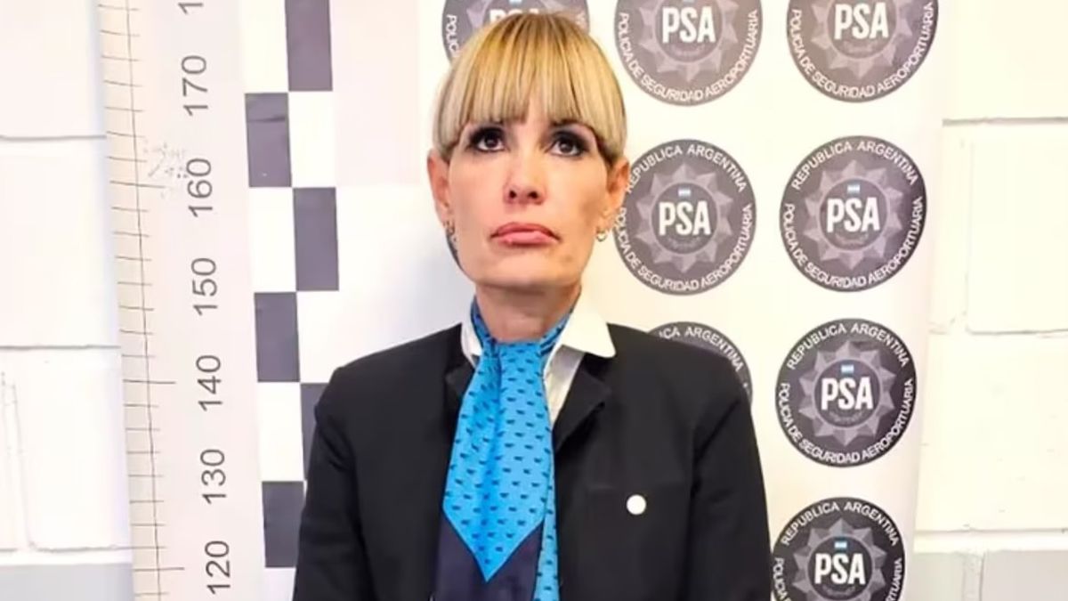 Amenaza de bomba: la azafata se negó a declarar y seguirá detenida en Ezeiza. Daniela Carbone trabajaba desde hace 25 años en Aerolíneas Argentinas