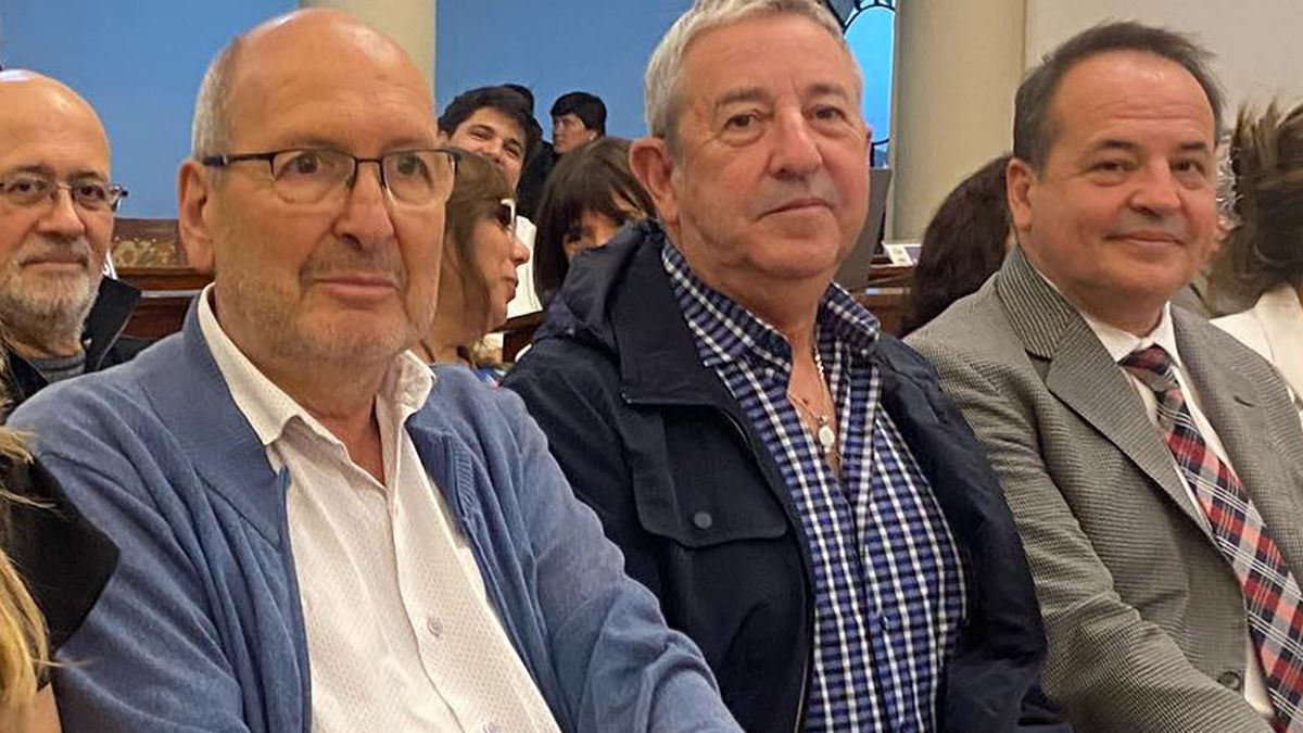 Esta semana Julio Cobos acompañó a Marcelino Iglesias en un homenaje de la Municipalidad de Guaymallén al reconocido médico Jorge Orlando Barretta.