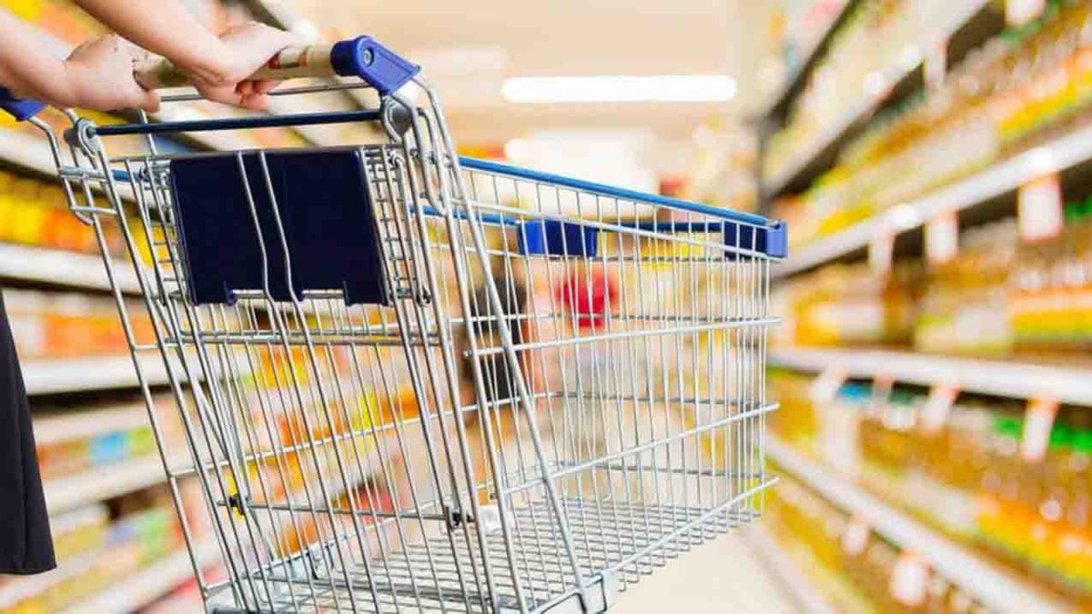 Tarea cada vez más compleja la de llenar el carro del supermercado. Tarea cada vez más compleja la de llenar el carro del supermercado.