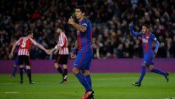 Una bestia: así fue el gol número 100 de Suárez en Barcelona