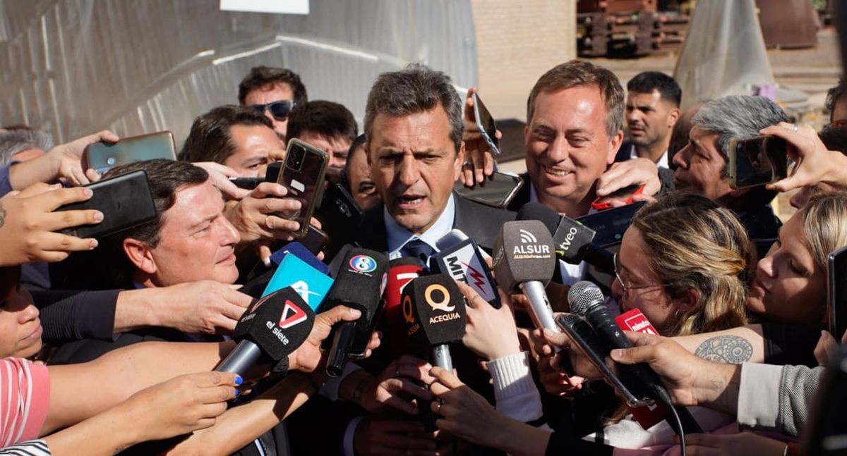 Martín Aveiro defendió la negociación que lideró Sergio Massa con la petroleras para revertir el desabastecimiento de combustible.&nbsp;