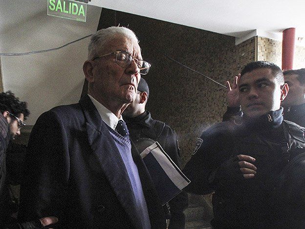 Dictaron prisión perpetua para Menéndez y Estrella por el crimen del obispo Angelelli