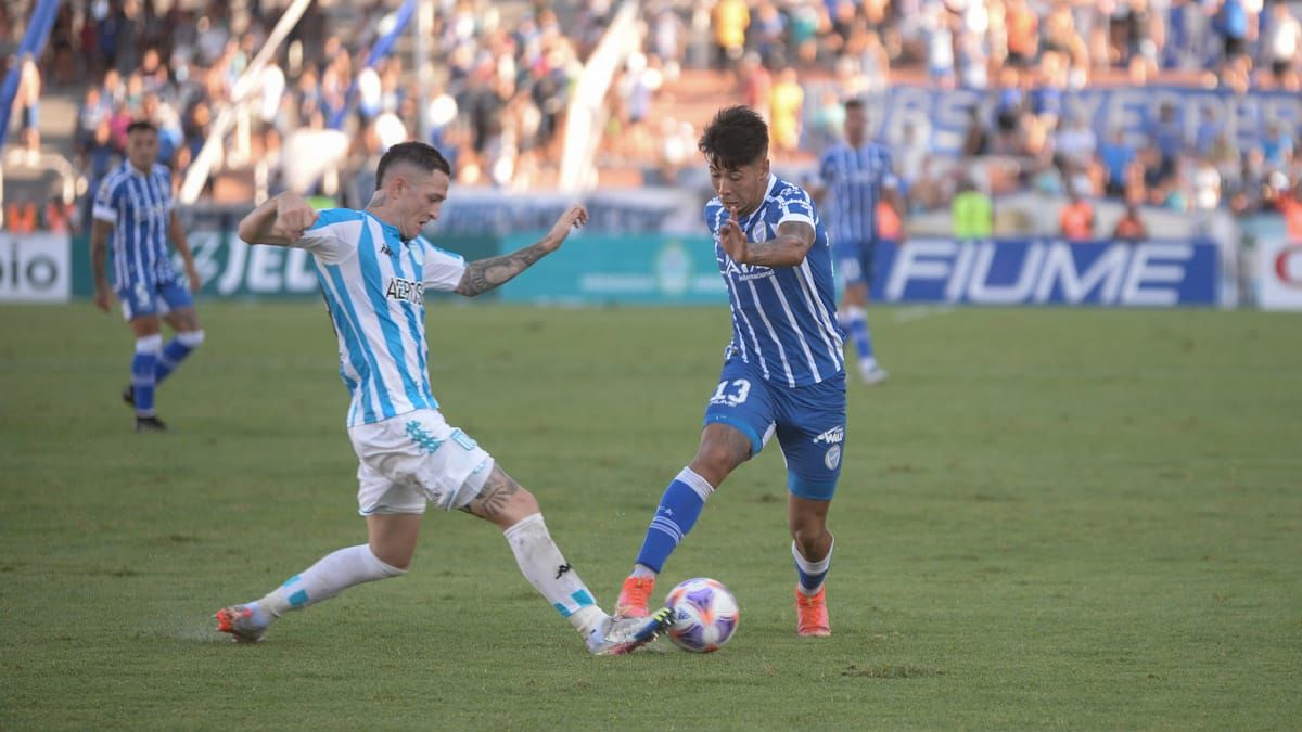El cruce entre Godoy Cruz y Racing será el lunes 25 a la tarde El cruce entre Godoy Cruz y Racing será el lunes 25 a la tarde