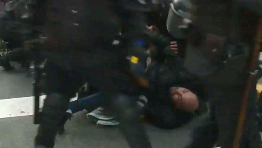 El mendocino Battagion criticó a los piqueteros que marcharon en el Obelisco