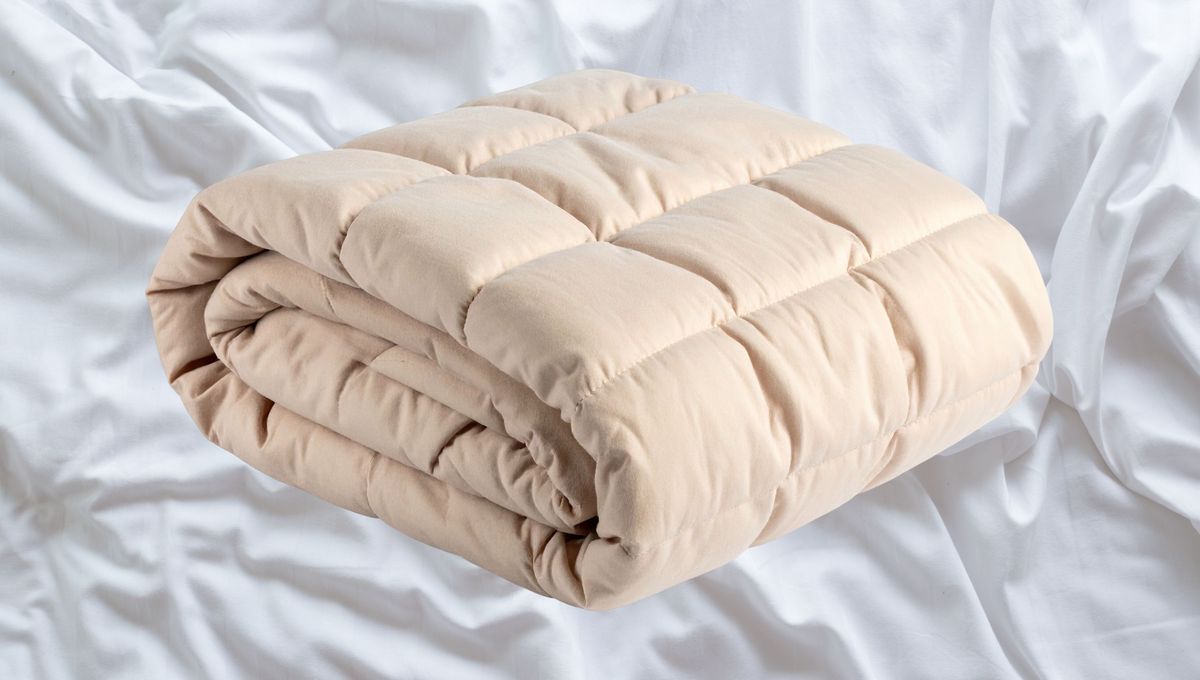 Consejos para lavar y cuidar un cobertor de cama. Consejos para lavar y cuidar un cobertor de cama.