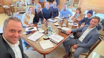 El gobierno nacional mostró una foto de la unidad en medio de la interna libertaria El gobierno nacional mostró una foto de la unidad en medio de la interna libertaria