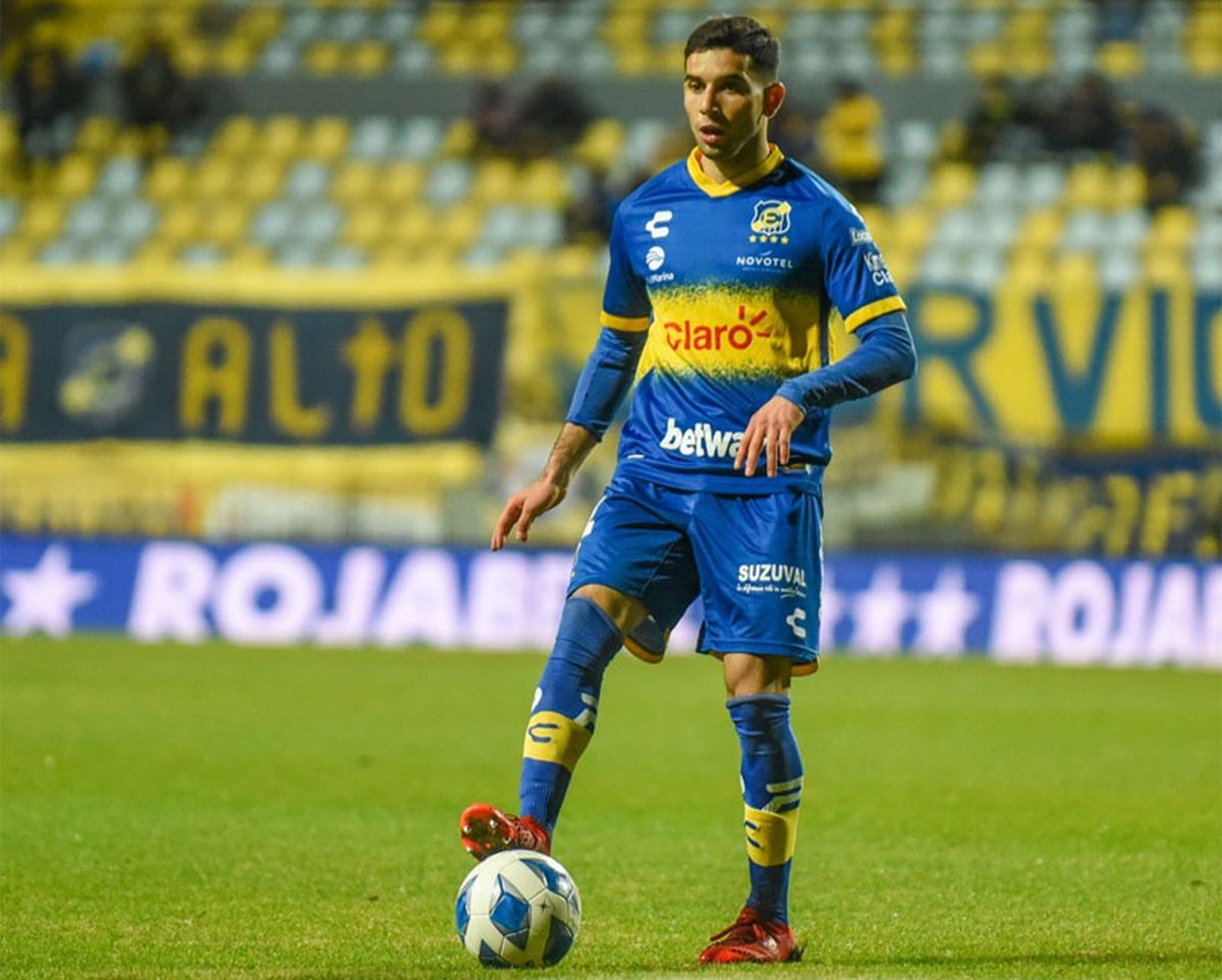 Otra imagen de Lautaro Pastrán en el Everton.