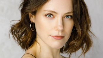 Está en Netflix, es francesa y con 4 capítulos arrasa con una historia de una famosa novela