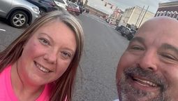 Stephen, el padre asesinado, y Kayla, su esposa.
