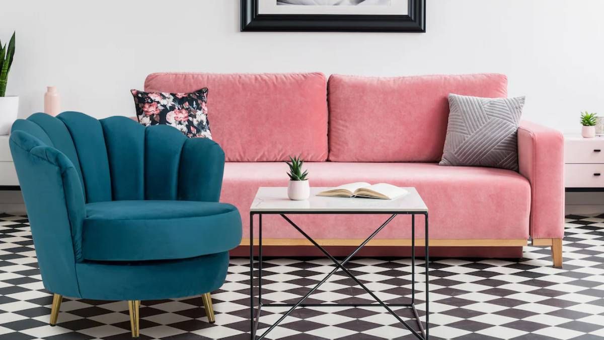 Con este truco casero de limpieza elimina el polvo y las manchas de los muebles de terciopelo sin arruinarlos. Con este truco casero de limpieza elimina el polvo y las manchas de los muebles de terciopelo sin arruinarlos.