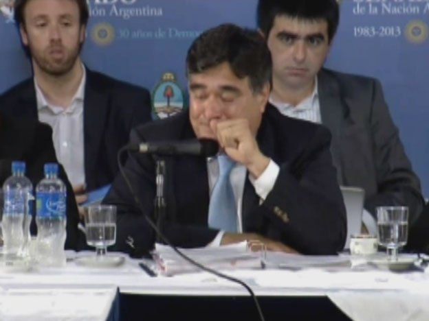 Un enigmático funcionario de Cristina lloró al defender en el Congreso el acuerdo con Repsol por YPF