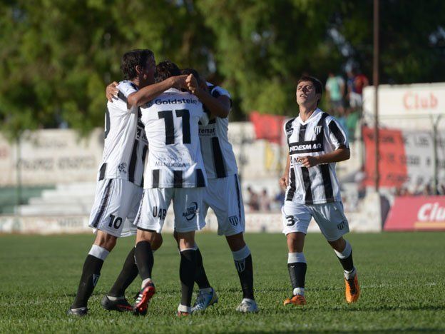 Gimnasia venció a Guaymallén y se afianza en la cima de la zona