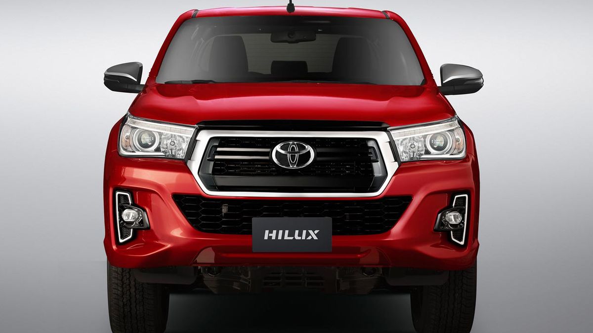La Toyota Hilux es la pickup más vendida. Toyota es, por lejos la marca más vendida en Argentina si se tienen en cuenta todo el sector automotriz. La Toyota Hilux es la pickup más vendida. Toyota es, por lejos la marca más vendida en Argentina si se tienen en cuenta todo el sector automotriz. 