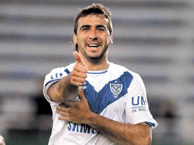 En Argentina, Pratto sólo usará la camiseta de Vélez