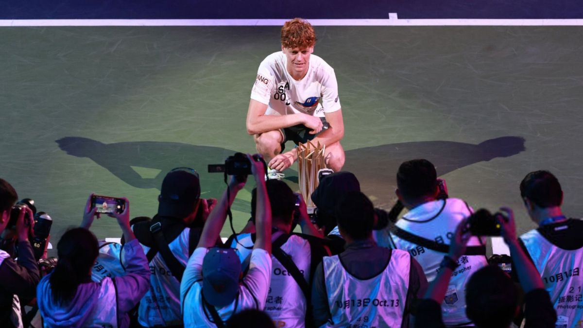 El italiano Jannik Sinner demostró en la final del Masters de Shanghai porqué es el número uno del ranking mundial. El italiano Jannik Sinner demostró en la final del Masters de Shanghai porqué es el número uno del ranking mundial.