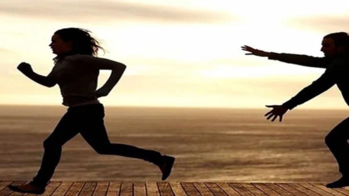 Esto es lo que significa soñar con que te persigan desconocidos. Esto es lo que significa soñar con que te persigan desconocidos.